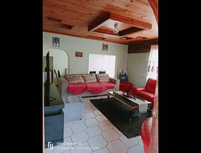 3 BEDROOM FREESTANDING FOR SALE IN EDENDALE N